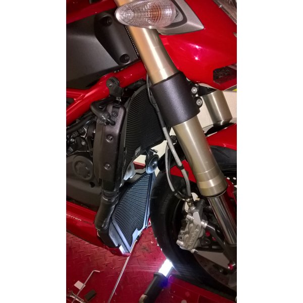 Coppia Griglie Protezione Copri Radiatori Acqua Olio Ducati Streetfighter 848 1098 Moto Road Racing Logo Ducati Corse